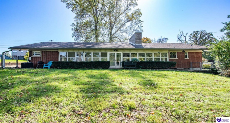 Lincoln Street, Vine Grove, Kentucky 40175, ,3 BathroomsBathrooms,For Sale,Lincoln Street,HK24003903 Lincoln Street, Vine Grove, Kentucky 40175, ,3 BathroomsBathrooms,For Sale,Lincoln Street,HK24003903