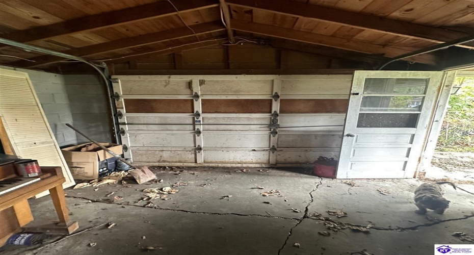 Manslick Road, Louisville, Kentucky 40272, ,1 BathroomBathrooms,For Sale,Manslick Road,HK24003904 Manslick Road, Louisville, Kentucky 40272, ,1 BathroomBathrooms,For Sale,Manslick Road,HK24003904