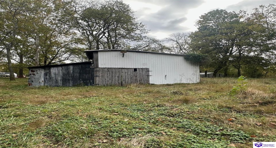 Manslick Road, Louisville, Kentucky 40272, ,1 BathroomBathrooms,For Sale,Manslick Road,HK24003904 Manslick Road, Louisville, Kentucky 40272, ,1 BathroomBathrooms,For Sale,Manslick Road,HK24003904