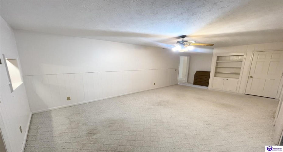 Mile Lane, Campbellsville, Kentucky 42718, ,2 BathroomsBathrooms,For Sale,Mile Lane,HK24003905 Mile Lane, Campbellsville, Kentucky 42718, ,2 BathroomsBathrooms,For Sale,Mile Lane,HK24003905