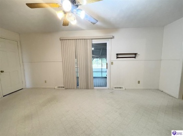 Mile Lane, Campbellsville, Kentucky 42718, ,2 BathroomsBathrooms,For Sale,Mile Lane,HK24003905