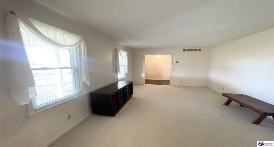 Mile Lane, Campbellsville, Kentucky 42718, ,2 BathroomsBathrooms,For Sale,Mile Lane,HK24003905 Mile Lane, Campbellsville, Kentucky 42718, ,2 BathroomsBathrooms,For Sale,Mile Lane,HK24003905