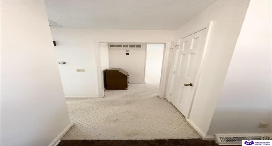 Mile Lane, Campbellsville, Kentucky 42718, ,2 BathroomsBathrooms,For Sale,Mile Lane,HK24003905 Mile Lane, Campbellsville, Kentucky 42718, ,2 BathroomsBathrooms,For Sale,Mile Lane,HK24003905