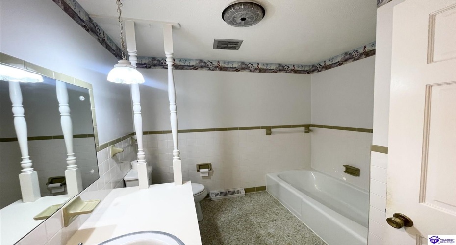 Mile Lane, Campbellsville, Kentucky 42718, ,2 BathroomsBathrooms,For Sale,Mile Lane,HK24003905 Mile Lane, Campbellsville, Kentucky 42718, ,2 BathroomsBathrooms,For Sale,Mile Lane,HK24003905