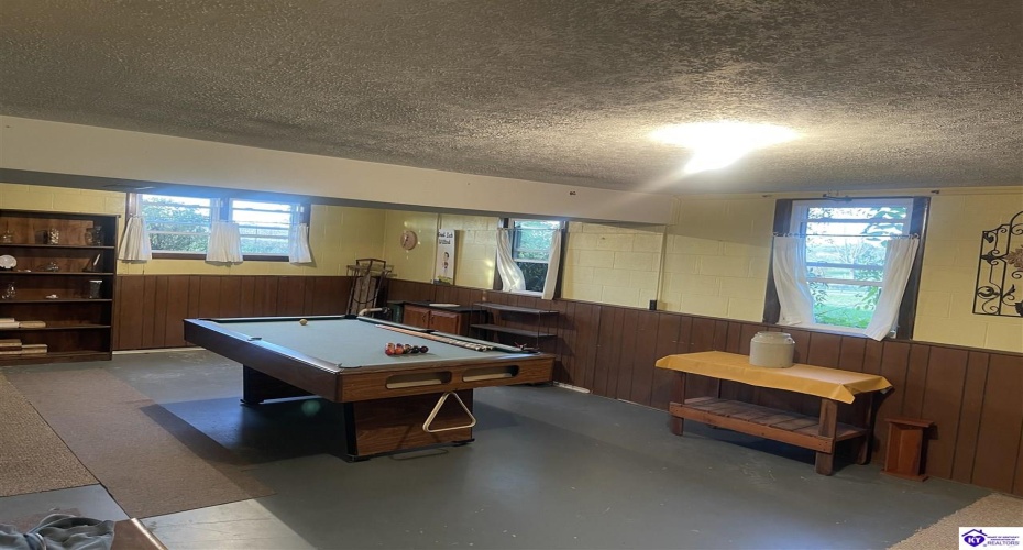 Mile Lane, Campbellsville, Kentucky 42718, ,2 BathroomsBathrooms,For Sale,Mile Lane,HK24003905 Mile Lane, Campbellsville, Kentucky 42718, ,2 BathroomsBathrooms,For Sale,Mile Lane,HK24003905