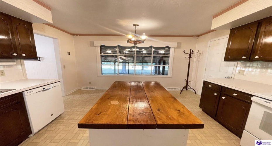 Mile Lane, Campbellsville, Kentucky 42718, ,2 BathroomsBathrooms,For Sale,Mile Lane,HK24003905 Mile Lane, Campbellsville, Kentucky 42718, ,2 BathroomsBathrooms,For Sale,Mile Lane,HK24003905