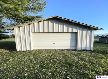 Mile Lane, Campbellsville, Kentucky 42718, ,2 BathroomsBathrooms,For Sale,Mile Lane,HK24003905