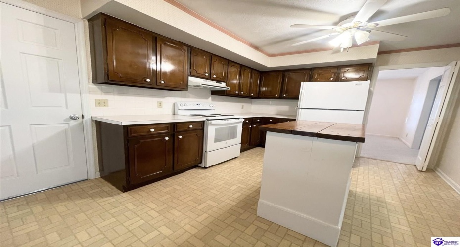 Mile Lane, Campbellsville, Kentucky 42718, ,2 BathroomsBathrooms,For Sale,Mile Lane,HK24003905 Mile Lane, Campbellsville, Kentucky 42718, ,2 BathroomsBathrooms,For Sale,Mile Lane,HK24003905