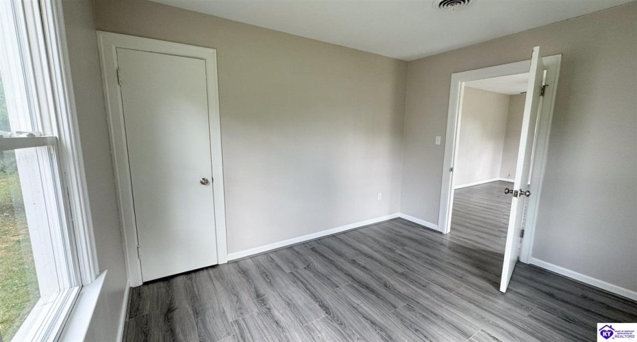 Risen Avenue, Campbellsville, Kentucky 42718, ,1 BathroomBathrooms,For Sale,Risen Avenue,HK24003906 Risen Avenue, Campbellsville, Kentucky 42718, ,1 BathroomBathrooms,For Sale,Risen Avenue,HK24003906