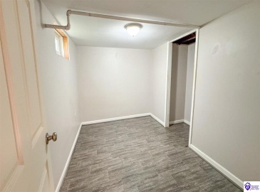 Risen Avenue, Campbellsville, Kentucky 42718, ,1 BathroomBathrooms,For Sale,Risen Avenue,HK24003906