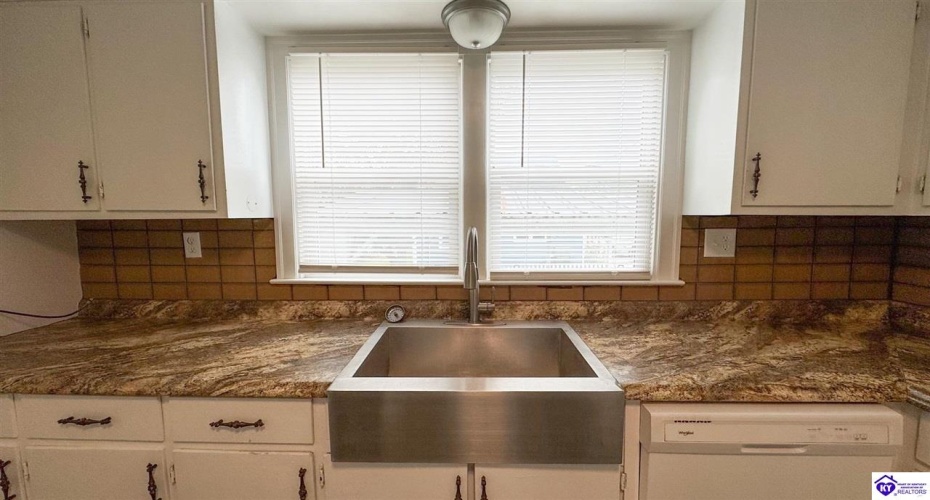 Risen Avenue, Campbellsville, Kentucky 42718, ,1 BathroomBathrooms,For Sale,Risen Avenue,HK24003906 Risen Avenue, Campbellsville, Kentucky 42718, ,1 BathroomBathrooms,For Sale,Risen Avenue,HK24003906