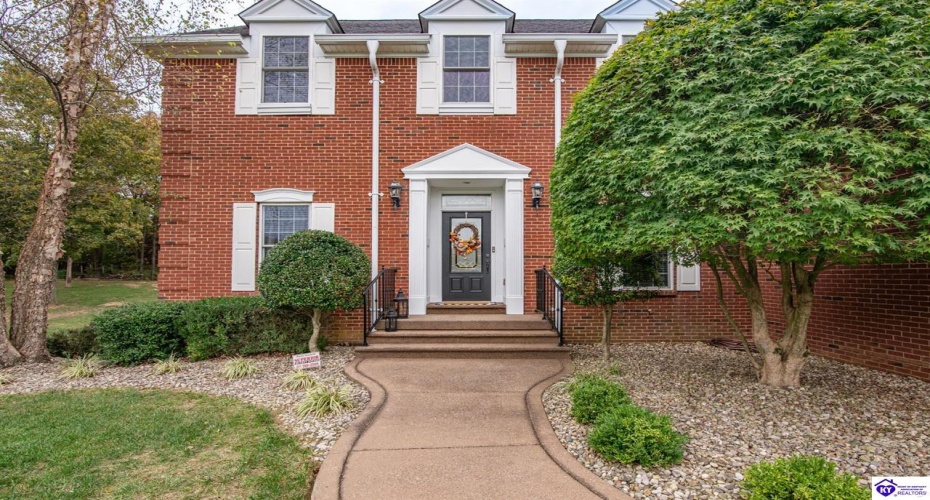 Deer Run Way, Elizabethtown, Kentucky 42701, ,5 BathroomsBathrooms,For Sale,Deer Run Way,HK24003910