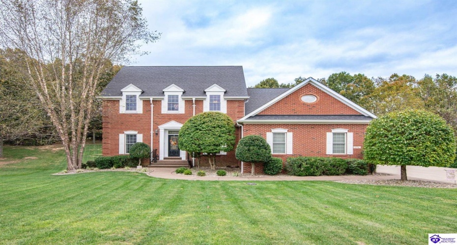 Deer Run Way, Elizabethtown, Kentucky 42701, ,5 BathroomsBathrooms,For Sale,Deer Run Way,HK24003910