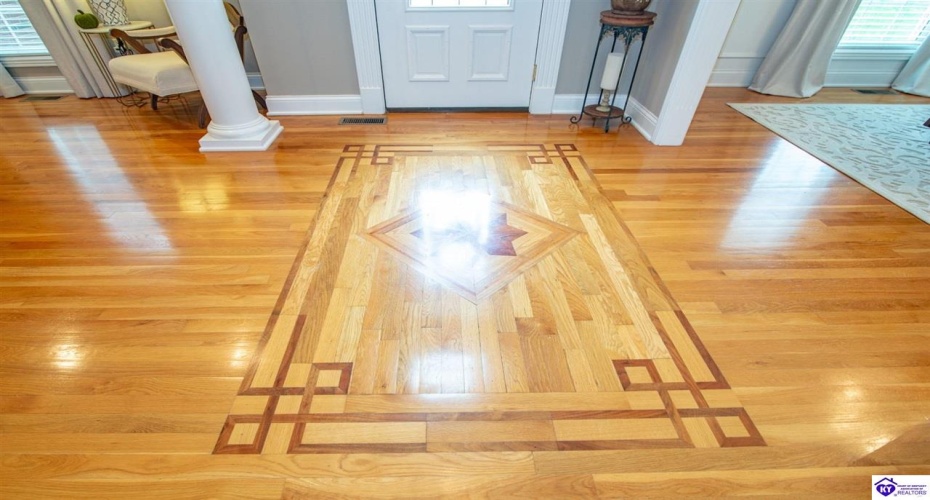 Deer Run Way, Elizabethtown, Kentucky 42701, ,5 BathroomsBathrooms,For Sale,Deer Run Way,HK24003910