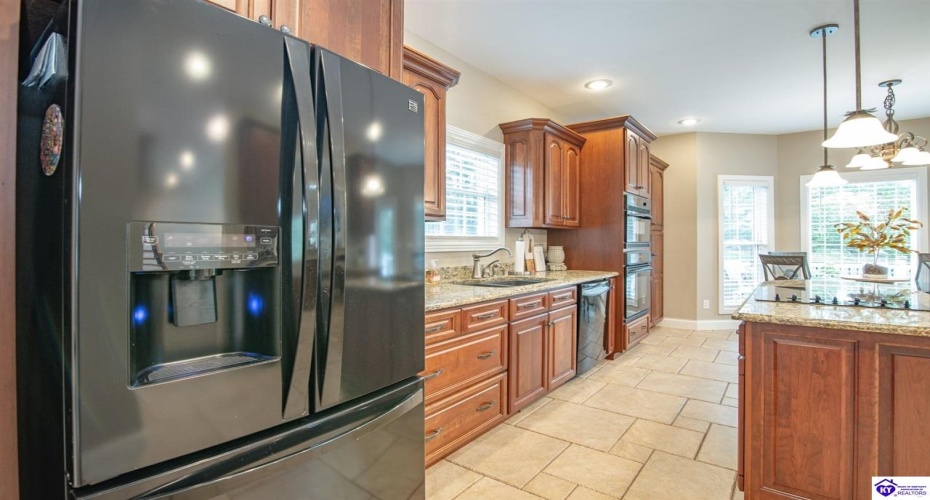 Deer Run Way, Elizabethtown, Kentucky 42701, ,5 BathroomsBathrooms,For Sale,Deer Run Way,HK24003910