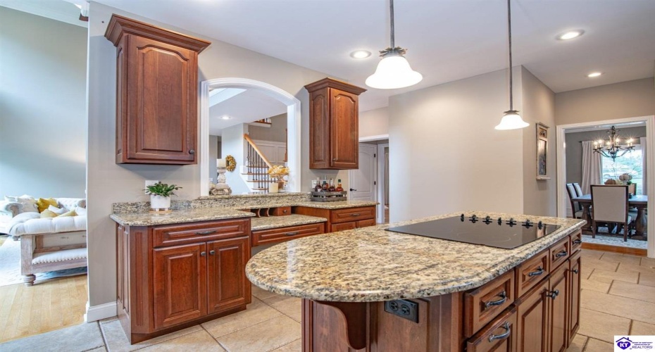 Deer Run Way, Elizabethtown, Kentucky 42701, ,5 BathroomsBathrooms,For Sale,Deer Run Way,HK24003910