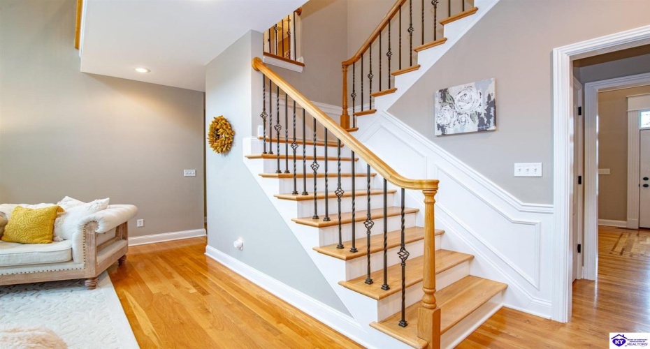 Deer Run Way, Elizabethtown, Kentucky 42701, ,5 BathroomsBathrooms,For Sale,Deer Run Way,HK24003910