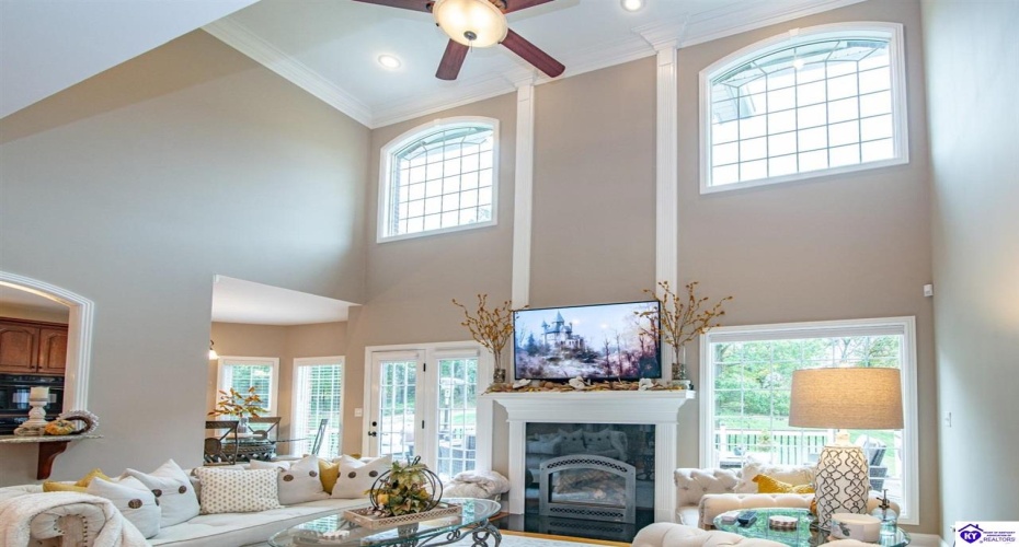 Deer Run Way, Elizabethtown, Kentucky 42701, ,5 BathroomsBathrooms,For Sale,Deer Run Way,HK24003910