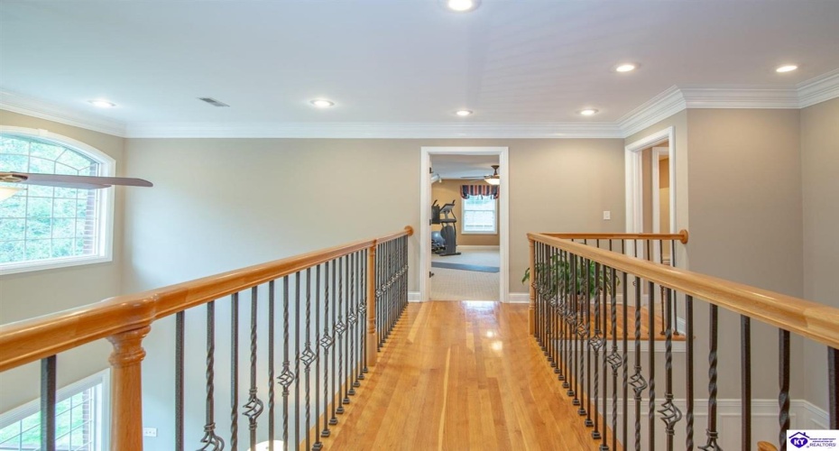 Deer Run Way, Elizabethtown, Kentucky 42701, ,5 BathroomsBathrooms,For Sale,Deer Run Way,HK24003910