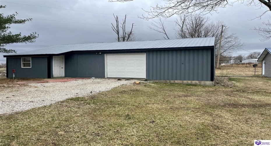 Salt River Road, Eastview, Kentucky 42732, ,2 BathroomsBathrooms,For Sale,Salt River Road,HK24003914