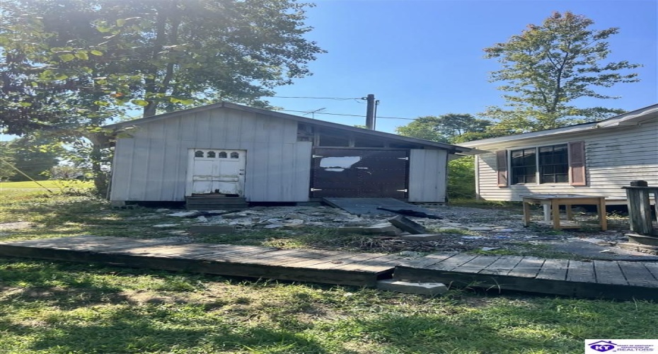 Chestnut Drive, Mammoth Cave, Kentucky 42259, ,For Sale,Chestnut Drive,HK24003584