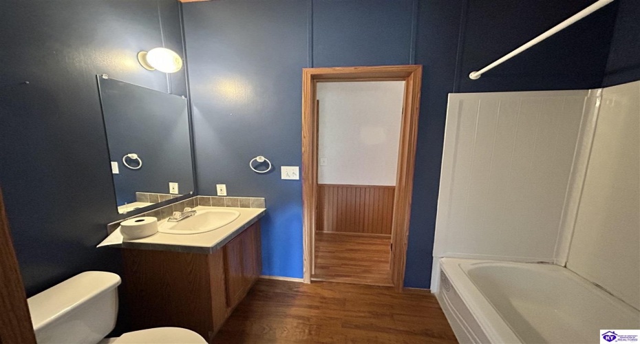 Kelley Lane, Elizabethtown, Kentucky 42701, ,3 BathroomsBathrooms,For Sale,Kelley Lane,HK24003924