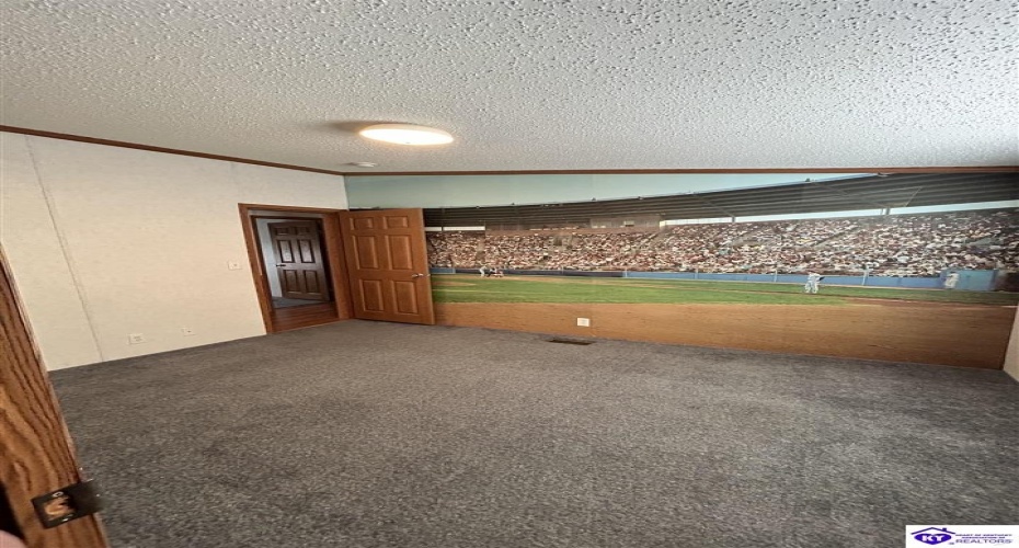 Kelley Lane, Elizabethtown, Kentucky 42701, ,3 BathroomsBathrooms,For Sale,Kelley Lane,HK24003924