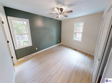 Oakwood Drive, Elizabethtown, Kentucky 42701, ,3 BathroomsBathrooms,For Sale,Oakwood Drive,HK24003929 Oakwood Drive, Elizabethtown, Kentucky 42701, ,3 BathroomsBathrooms,For Sale,Oakwood Drive,HK24003929