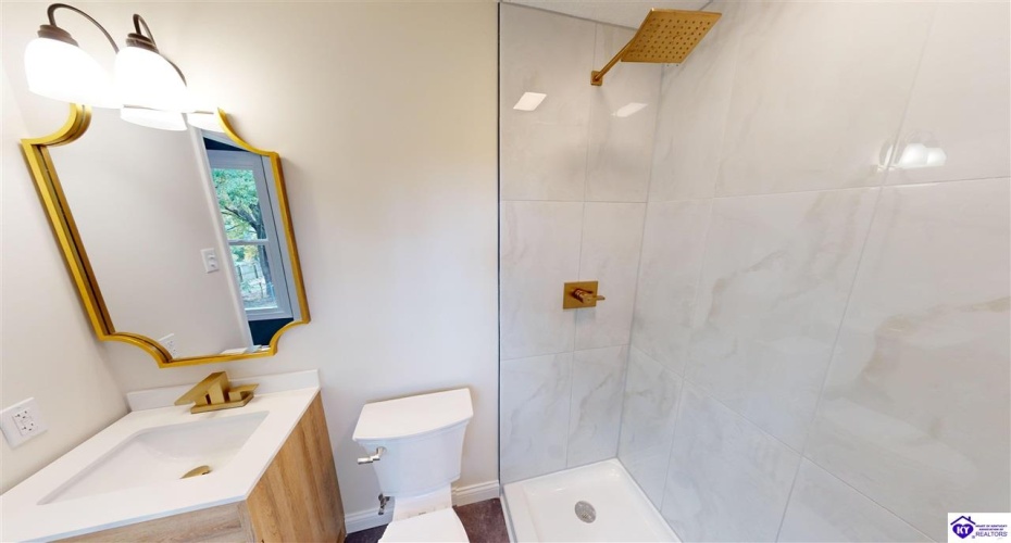 Oakwood Drive, Elizabethtown, Kentucky 42701, ,3 BathroomsBathrooms,For Sale,Oakwood Drive,HK24003929