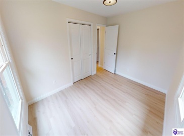 Oakwood Drive, Elizabethtown, Kentucky 42701, ,3 BathroomsBathrooms,For Sale,Oakwood Drive,HK24003929 Oakwood Drive, Elizabethtown, Kentucky 42701, ,3 BathroomsBathrooms,For Sale,Oakwood Drive,HK24003929