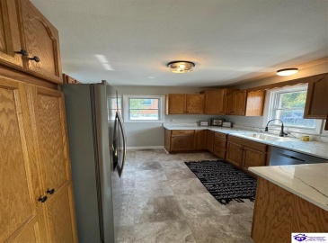 Lyndon Lane, Radcliff, Kentucky 40160, ,1 BathroomBathrooms,For Sale,Lyndon Lane,HK24003930 Lyndon Lane, Radcliff, Kentucky 40160, ,1 BathroomBathrooms,For Sale,Lyndon Lane,HK24003930