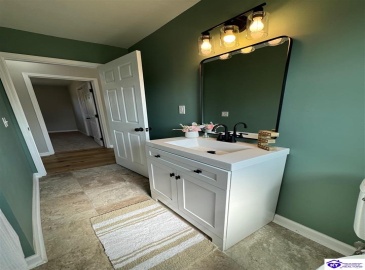 Lyndon Lane, Radcliff, Kentucky 40160, ,1 BathroomBathrooms,For Sale,Lyndon Lane,HK24003930 Lyndon Lane, Radcliff, Kentucky 40160, ,1 BathroomBathrooms,For Sale,Lyndon Lane,HK24003930