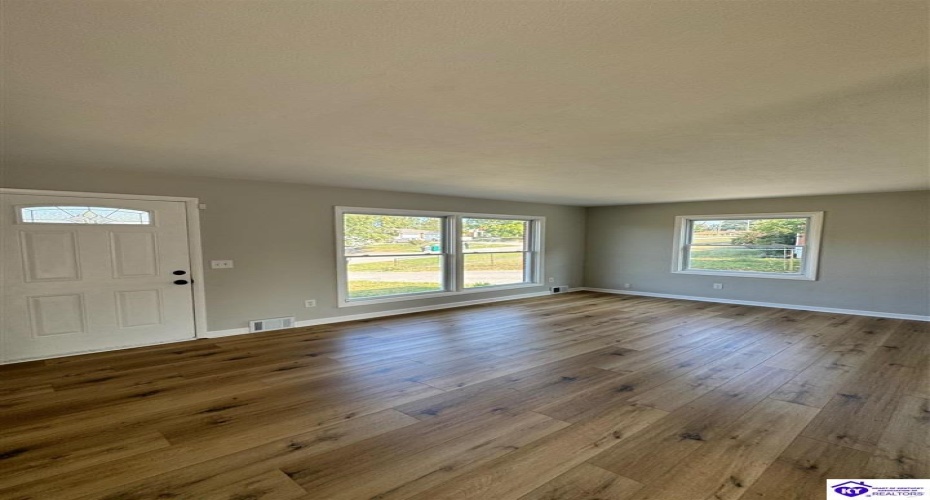 Lyndon Lane, Radcliff, Kentucky 40160, ,1 BathroomBathrooms,For Sale,Lyndon Lane,HK24003930