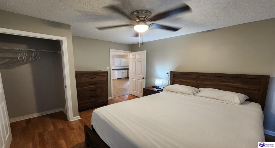 Bardstown Road, Hodgenville, Kentucky 42748, ,2 BathroomsBathrooms,For Sale,Bardstown Road,HK24003933