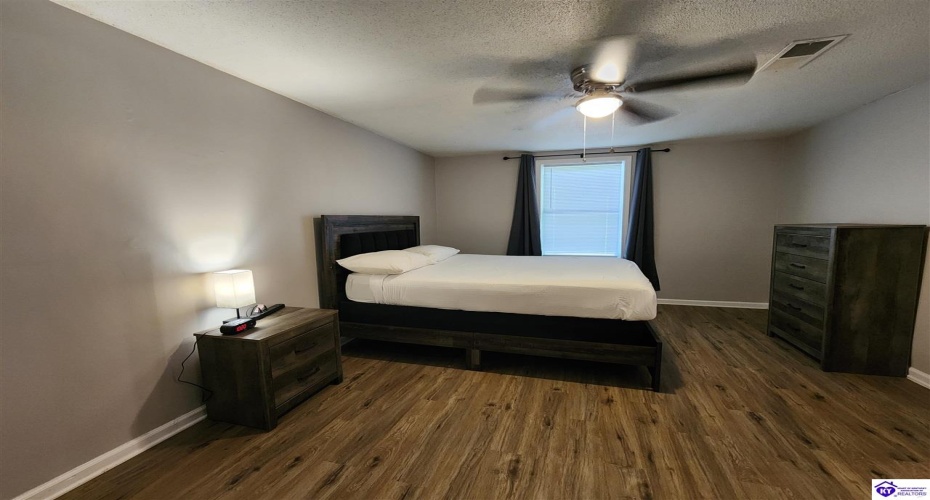 Bardstown Road, Hodgenville, Kentucky 42748, ,2 BathroomsBathrooms,For Sale,Bardstown Road,HK24003933