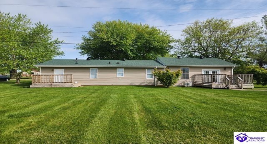 Bardstown Road, Hodgenville, Kentucky 42748, ,2 BathroomsBathrooms,For Sale,Bardstown Road,HK24003933