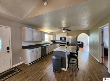 Bardstown Road, Hodgenville, Kentucky 42748, ,2 BathroomsBathrooms,For Sale,Bardstown Road,HK24003933 Bardstown Road, Hodgenville, Kentucky 42748, ,2 BathroomsBathrooms,For Sale,Bardstown Road,HK24003933