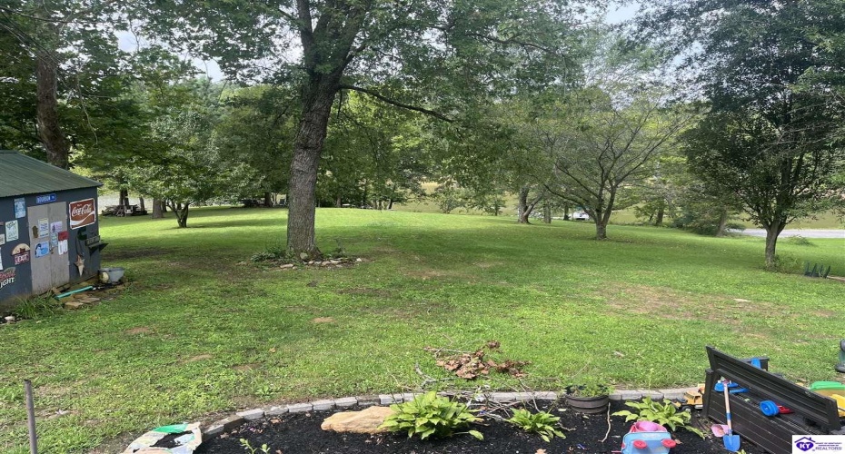 Eveleigh Road, Leitchfield, Kentucky 42754, ,2 BathroomsBathrooms,For Sale,Eveleigh Road,HK24003937