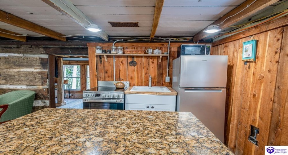 Otter Creek Road, Buffalo, Kentucky 42716, ,1 BathroomBathrooms,For Sale,Otter Creek Road,HK24003939