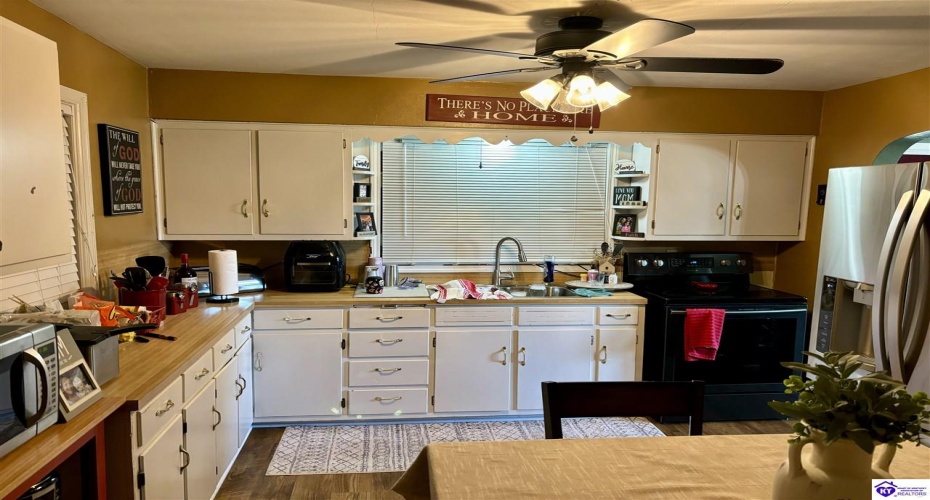 Old Hodgenville Road, Campbellsville, Kentucky 42718, ,1 BathroomBathrooms,For Sale,Old Hodgenville Road,HK24000376