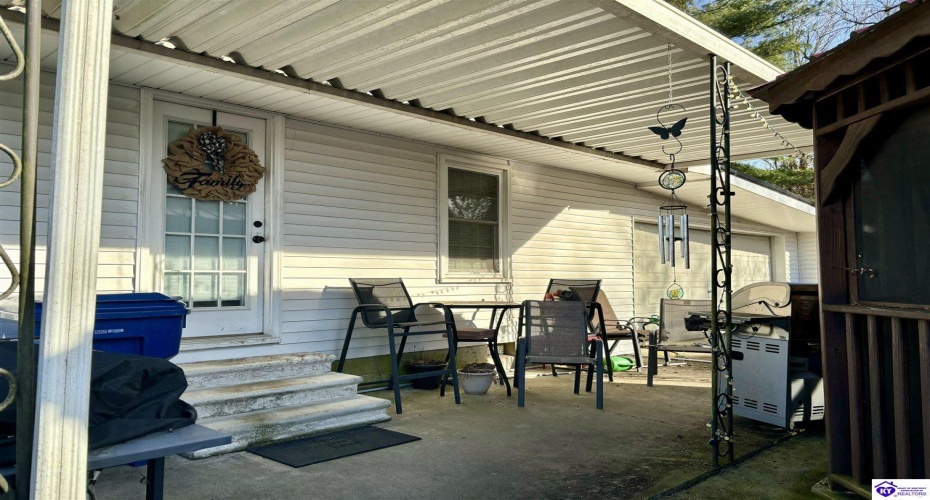 Old Hodgenville Road, Campbellsville, Kentucky 42718, ,1 BathroomBathrooms,For Sale,Old Hodgenville Road,HK24000376