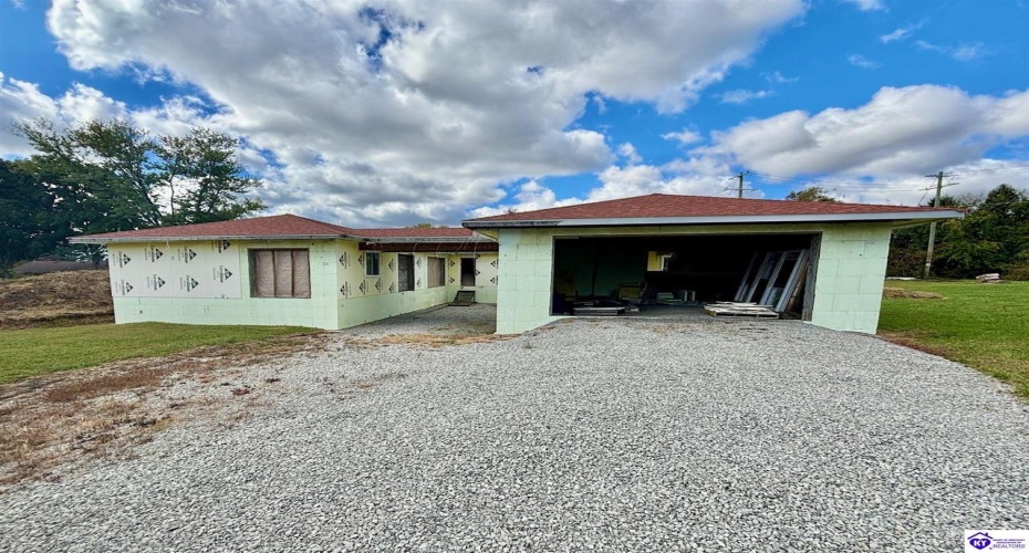 Thorn Side, Campbellsville, Kentucky 42718, ,3 BathroomsBathrooms,For Sale,Thorn Side,HK24003945