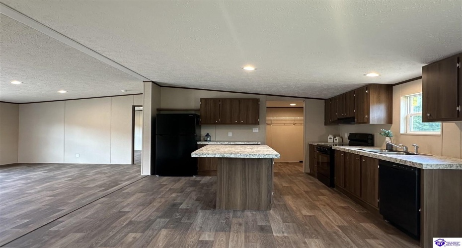 Webster Road, Campbellsville, Kentucky 42718, ,2 BathroomsBathrooms,For Sale,Webster Road,HK24003946