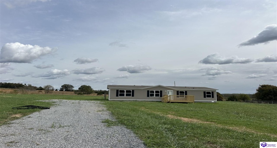 Webster Road, Campbellsville, Kentucky 42718, ,2 BathroomsBathrooms,For Sale,Webster Road,HK24003946