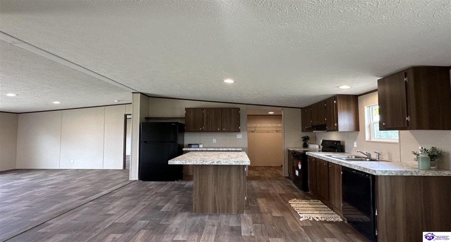 Webster Road, Campbellsville, Kentucky 42718, ,2 BathroomsBathrooms,For Sale,Webster Road,HK24003947