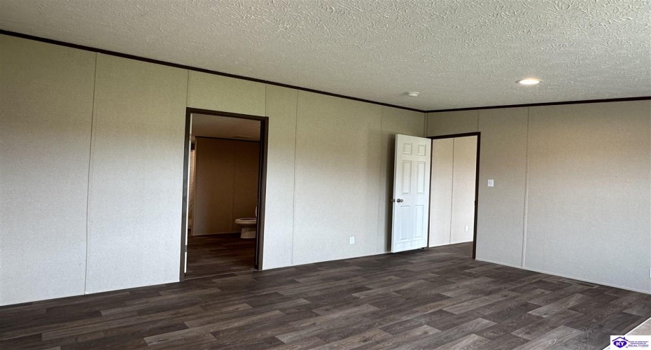 Webster Road, Campbellsville, Kentucky 42718, ,2 BathroomsBathrooms,For Sale,Webster Road,HK24003947