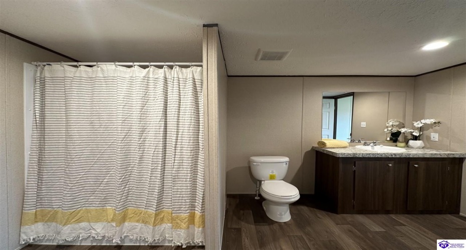 Webster Road, Campbellsville, Kentucky 42718, ,2 BathroomsBathrooms,For Sale,Webster Road,HK24003947