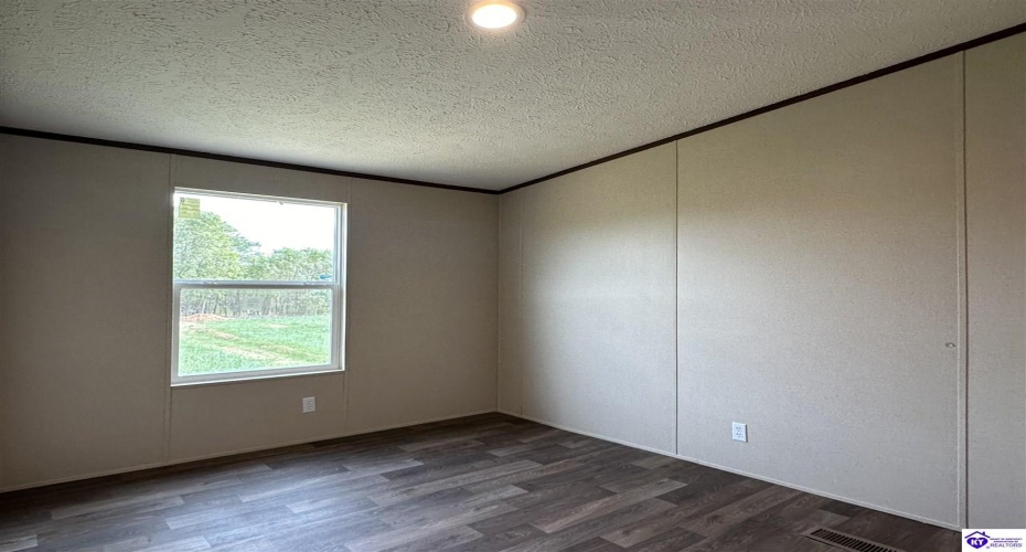 Webster Road, Campbellsville, Kentucky 42718, ,2 BathroomsBathrooms,For Sale,Webster Road,HK24003947