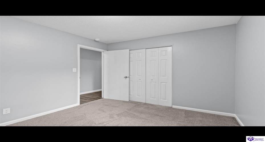 Wildwood Drive, Elizabethtown, Kentucky 42701, ,2 BathroomsBathrooms,For Sale,Wildwood Drive,HK24003948