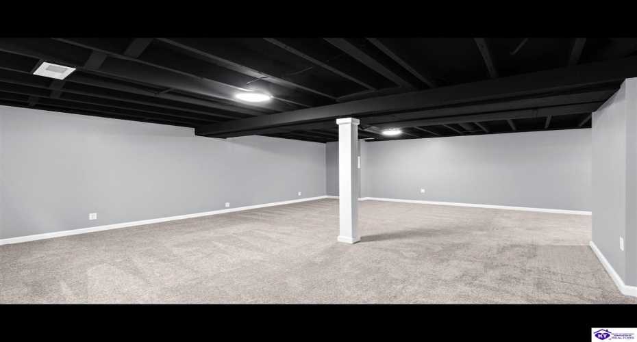 Wildwood Drive, Elizabethtown, Kentucky 42701, ,2 BathroomsBathrooms,For Sale,Wildwood Drive,HK24003948